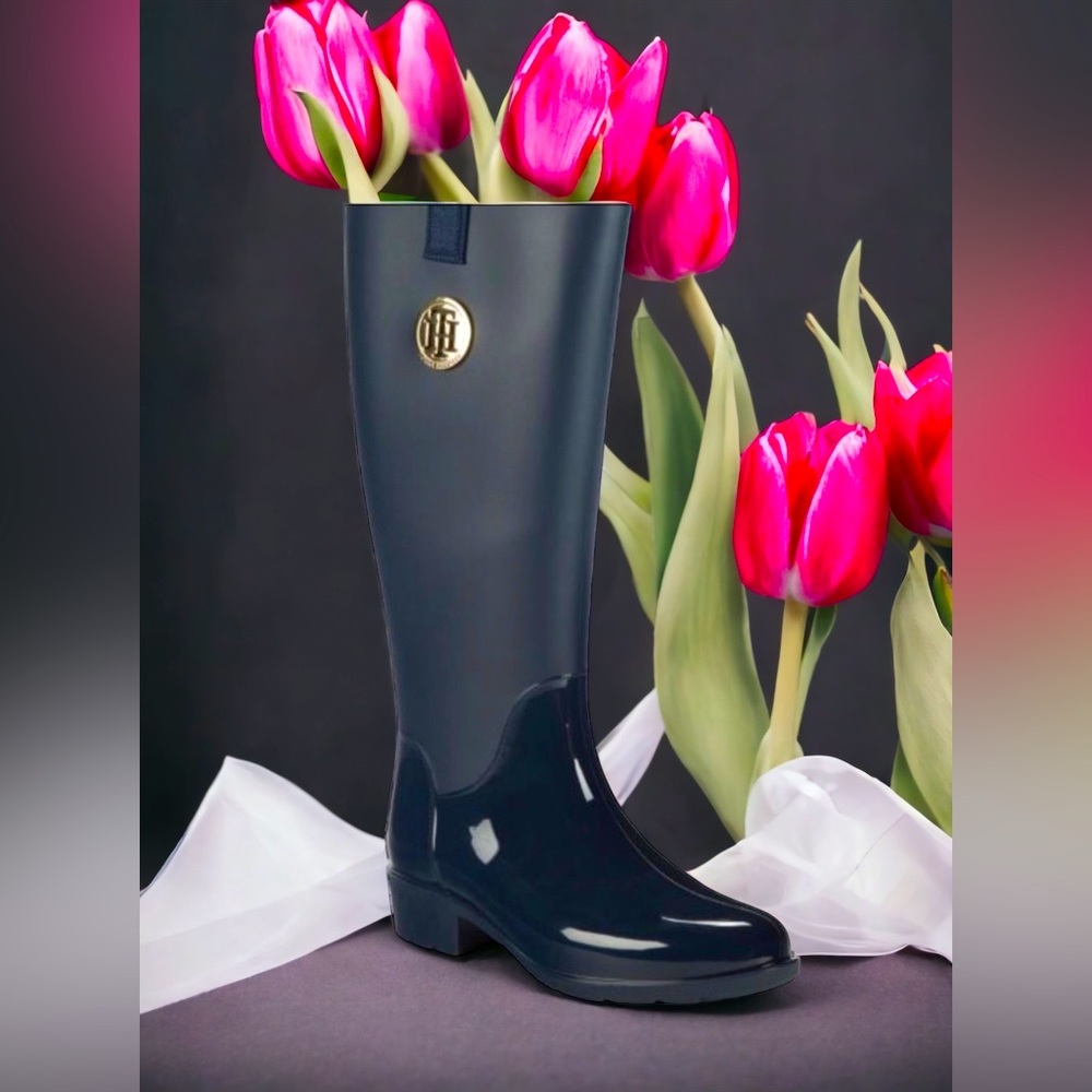 Tommy Hilfiger dark blue rain boots .